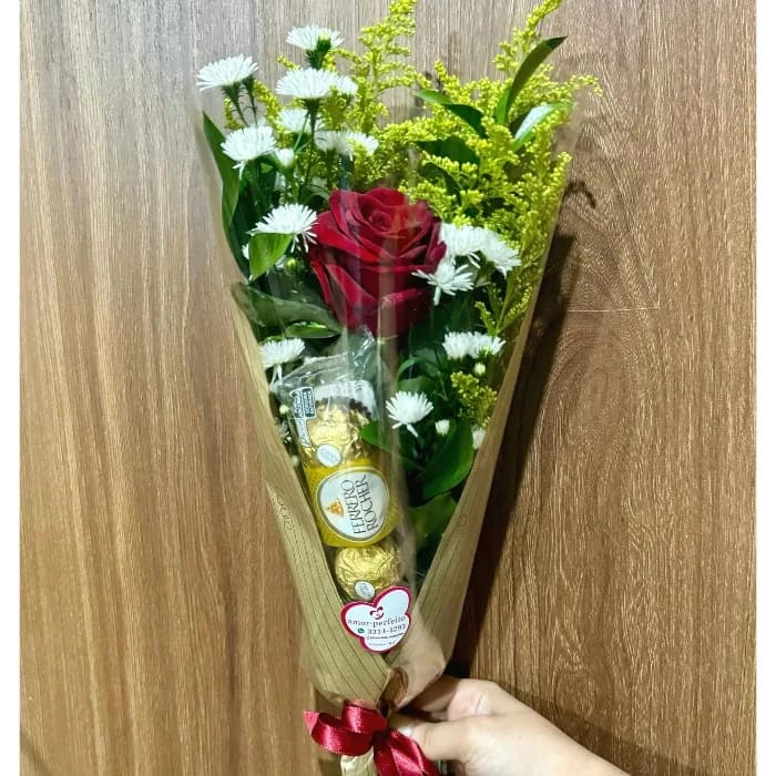 Rosa Decorada Especial com Ferrero Rocher 03UN